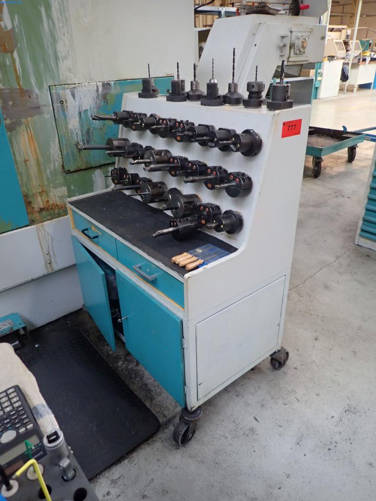 Máquinas para la fabricación de tornillos, pernos y elementos de fijación-1