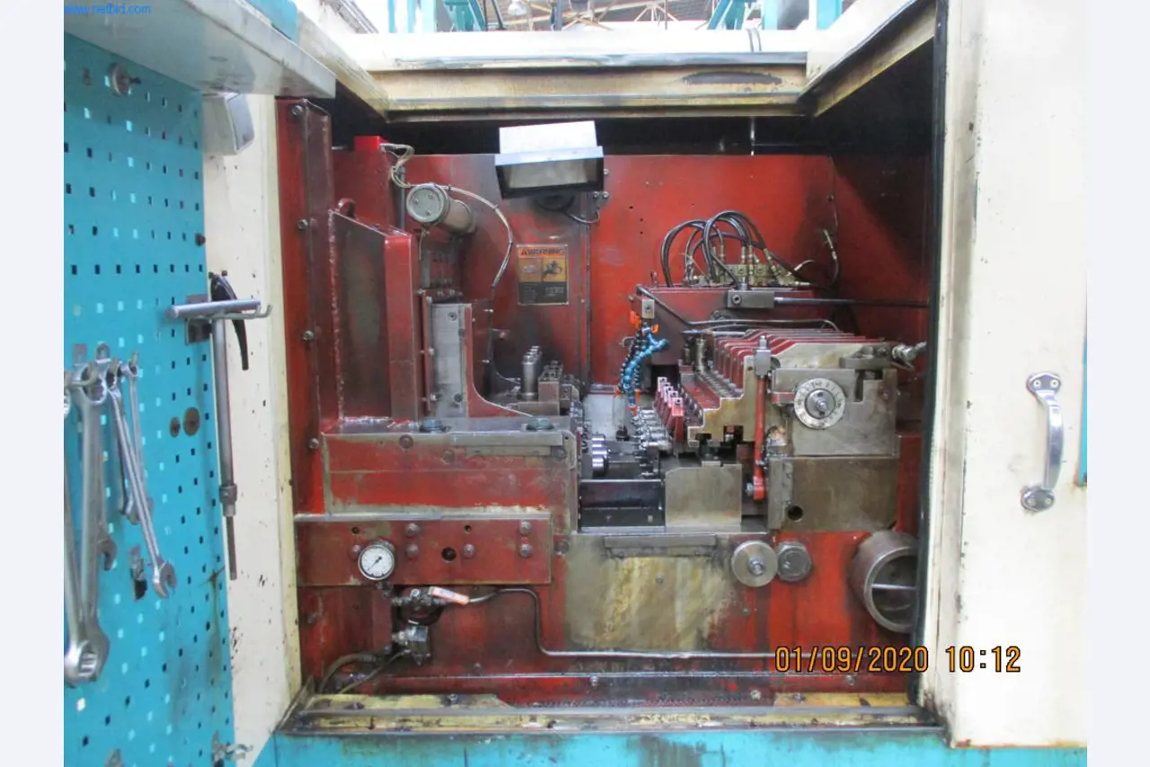 Máquinas para a produção de parafusos, cavilhas e elementos de fixação-4