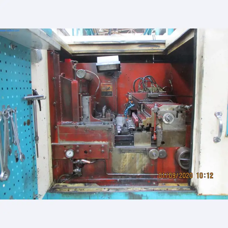 Máquinas para a produção de parafusos, cavilhas e elementos de fixação-4
