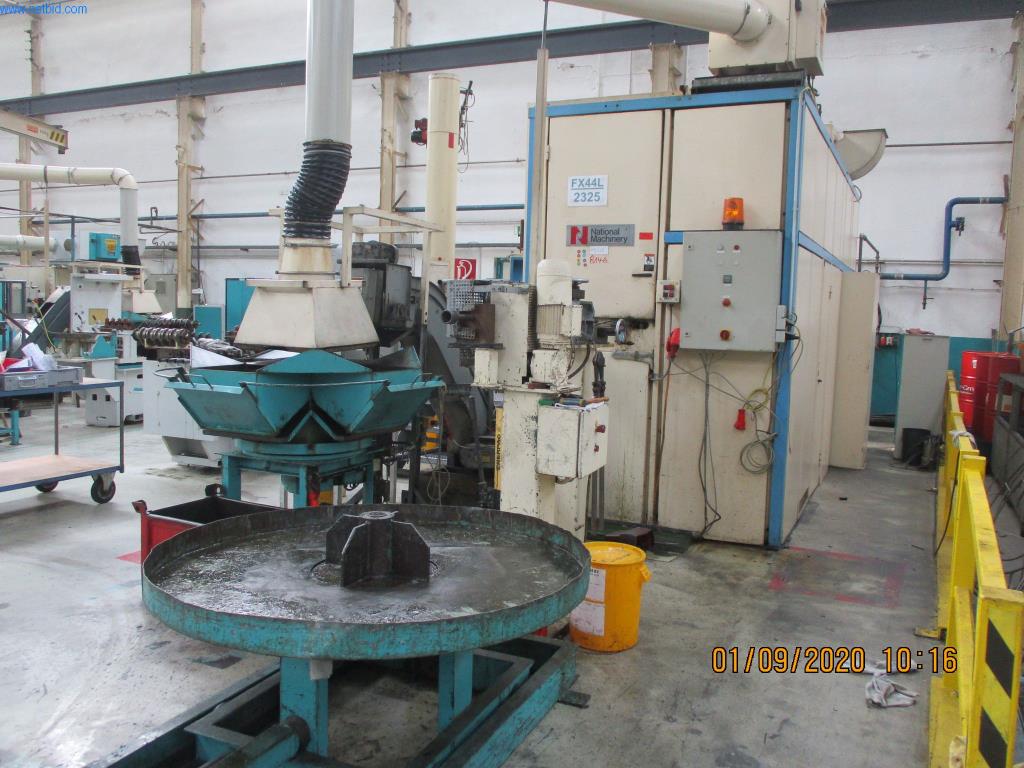 Máquinas para la fabricación de tornillos, pernos y elementos de fijación-2