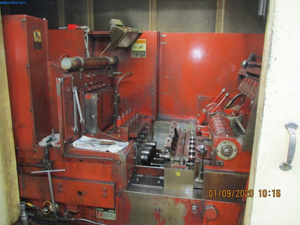 Máquinas para la fabricación de tornillos, pernos y elementos de fijación-5