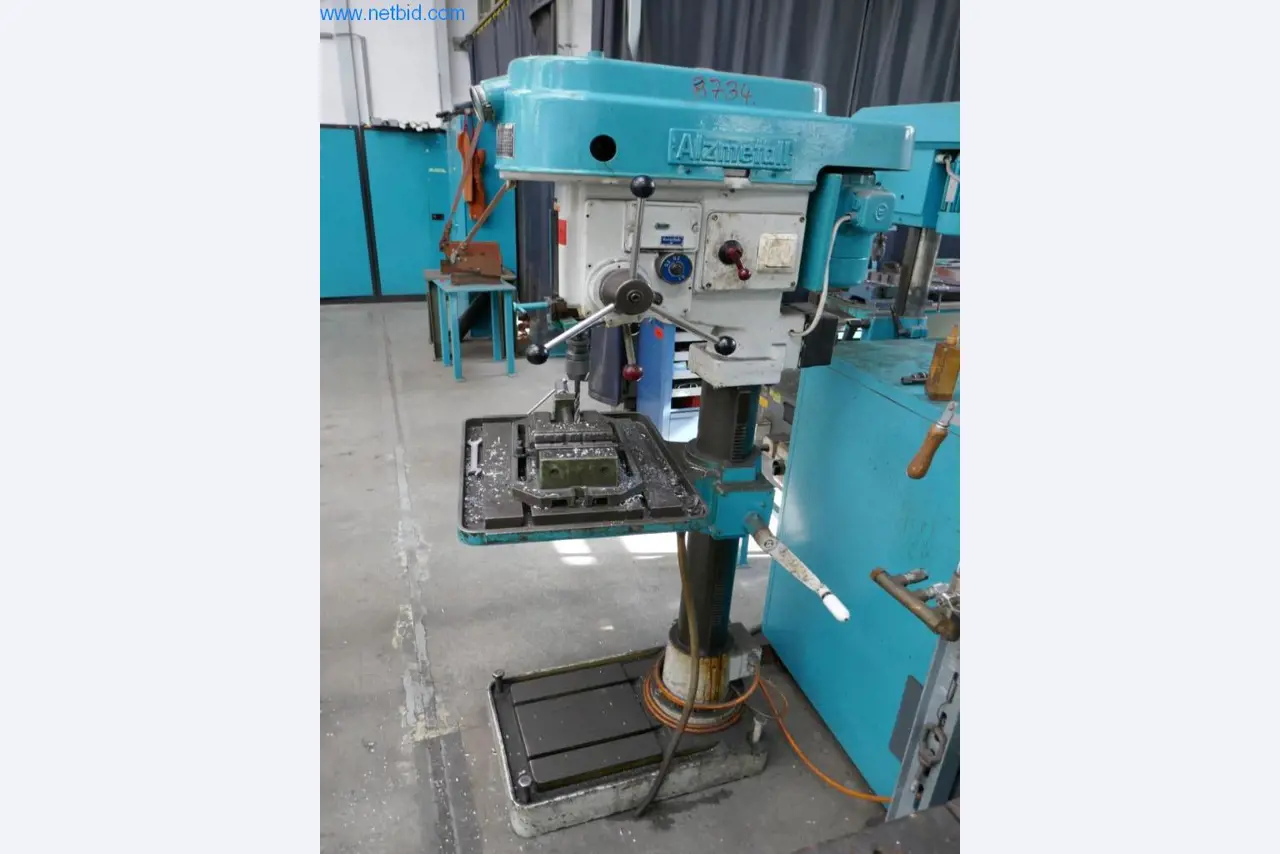 Máquinas para a produção de parafusos, cavilhas e elementos de fixação-2