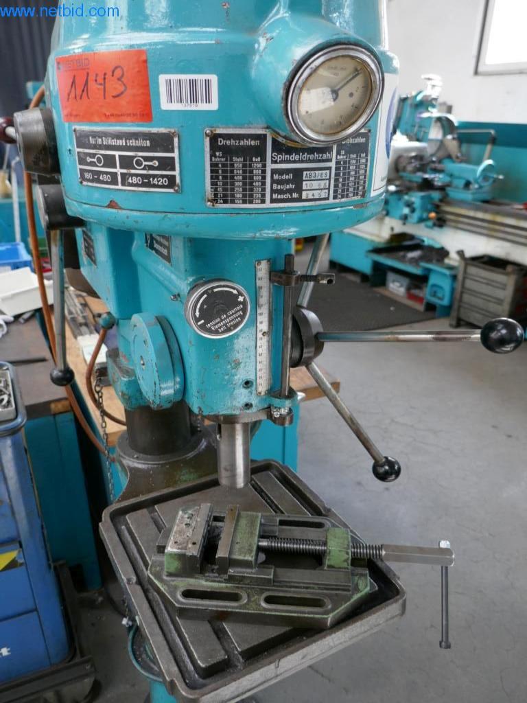 Máquinas para la fabricación de tornillos, pernos y elementos de fijación-3