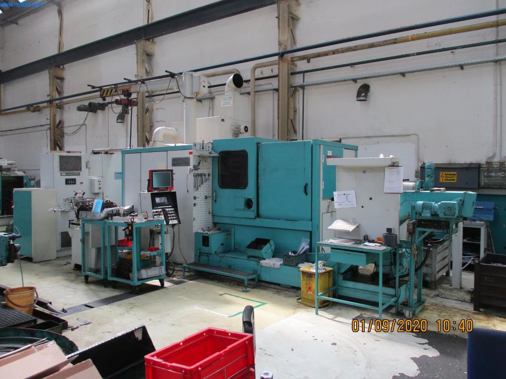 Máquinas para la fabricación de tornillos, pernos y elementos de fijación-1