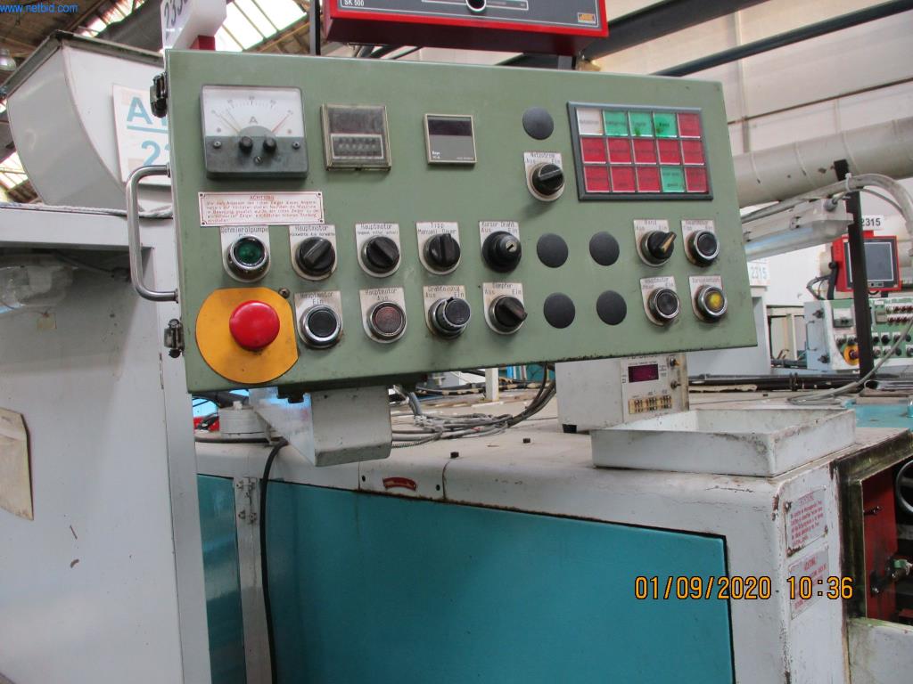 Máquinas para la fabricación de tornillos, pernos y elementos de fijación-3