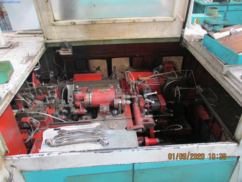 Máquinas para la fabricación de tornillos, pernos y elementos de fijación-5