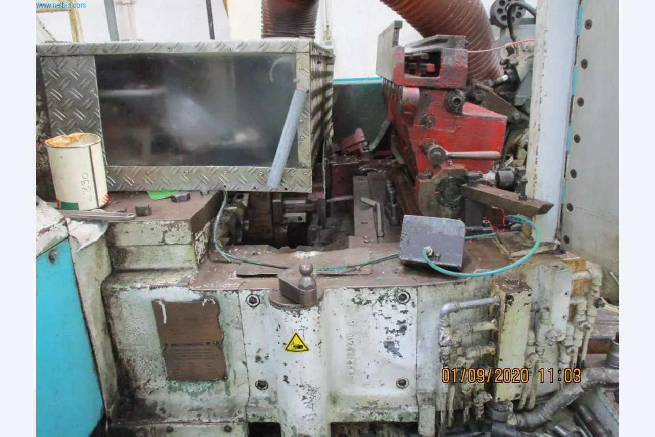 Máquinas para a produção de parafusos, cavilhas e elementos de fixação-4