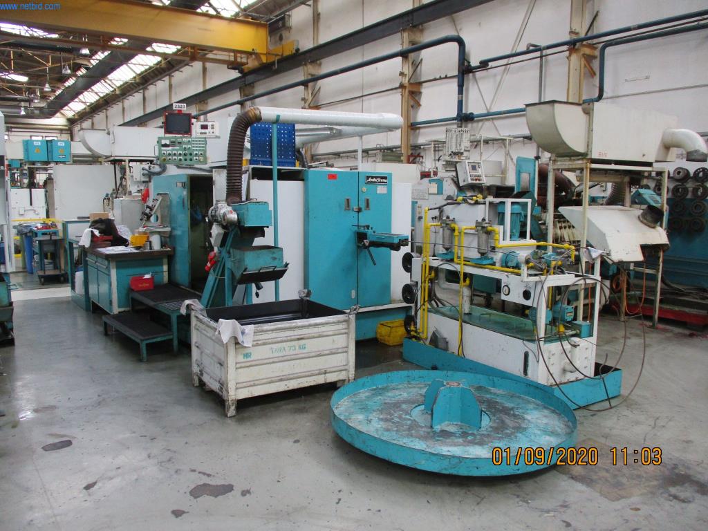 Máquinas para la fabricación de tornillos, pernos y elementos de fijación-1