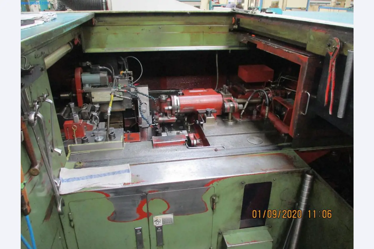 Machines voor de productie van schroeven, bouten en bevestigingsmiddelen-5