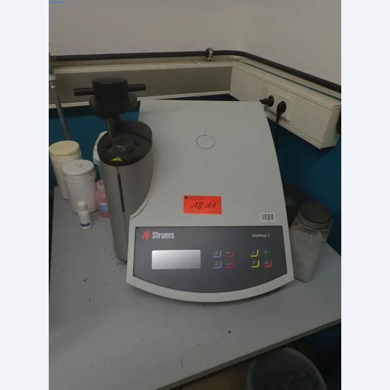 Machinery for the production of fasteners, screws and bolts -1
