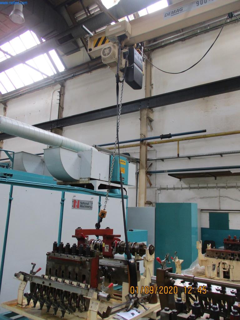 Máquinas para la fabricación de tornillos, pernos y elementos de fijación-2