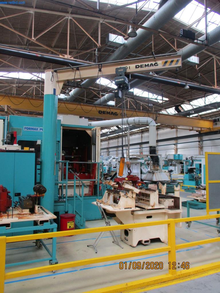 Máquinas para la fabricación de tornillos, pernos y elementos de fijación-1