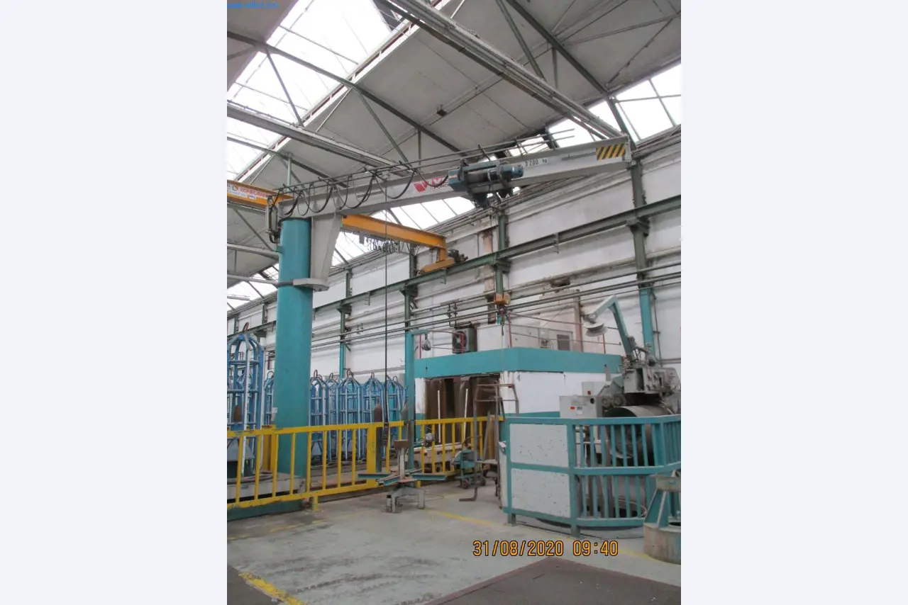 Máquinas para la fabricación de tornillos, pernos y elementos de fijación-1