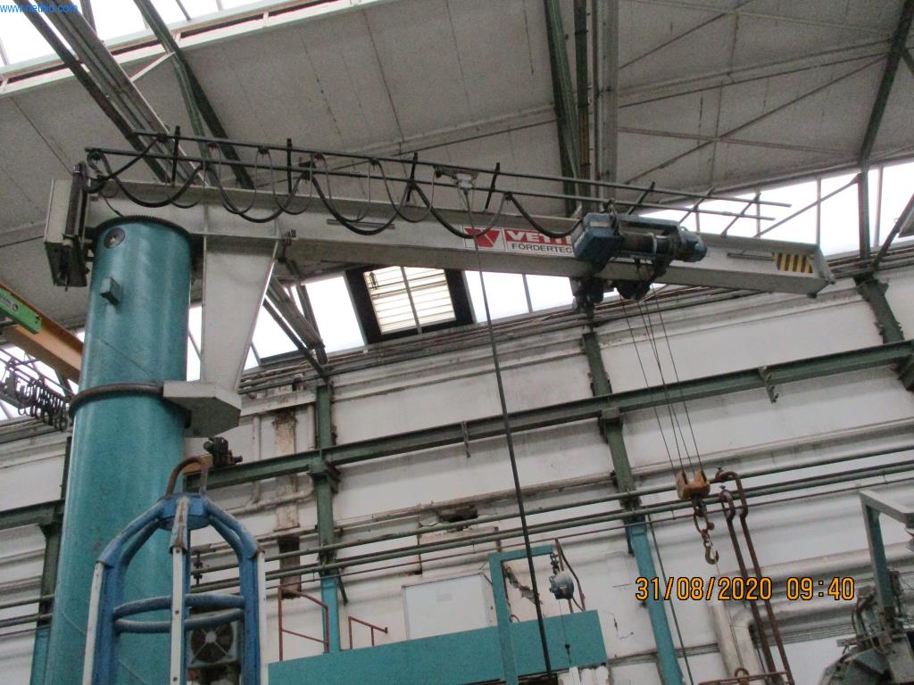 Machines pour la fabrication de vis, de boulons et de matériel de fixation-2