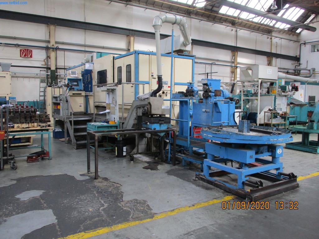 Máquinas para la fabricación de tornillos, pernos y elementos de fijación-1