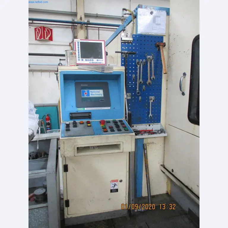 Stroje na výrobu šroubů, svorníků a spojovacího materiálu-3