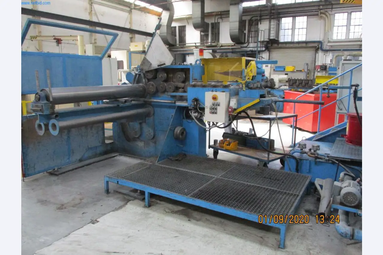 Máquinas para la fabricación de tornillos, pernos y elementos de fijación-5