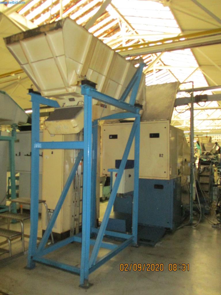 Máquinas para la fabricación de tornillos, pernos y elementos de fijación-3