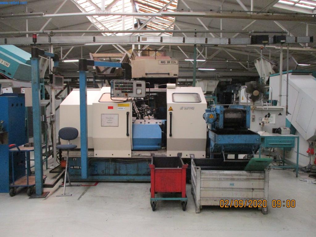 Máquinas para la fabricación de tornillos, pernos y elementos de fijación-1