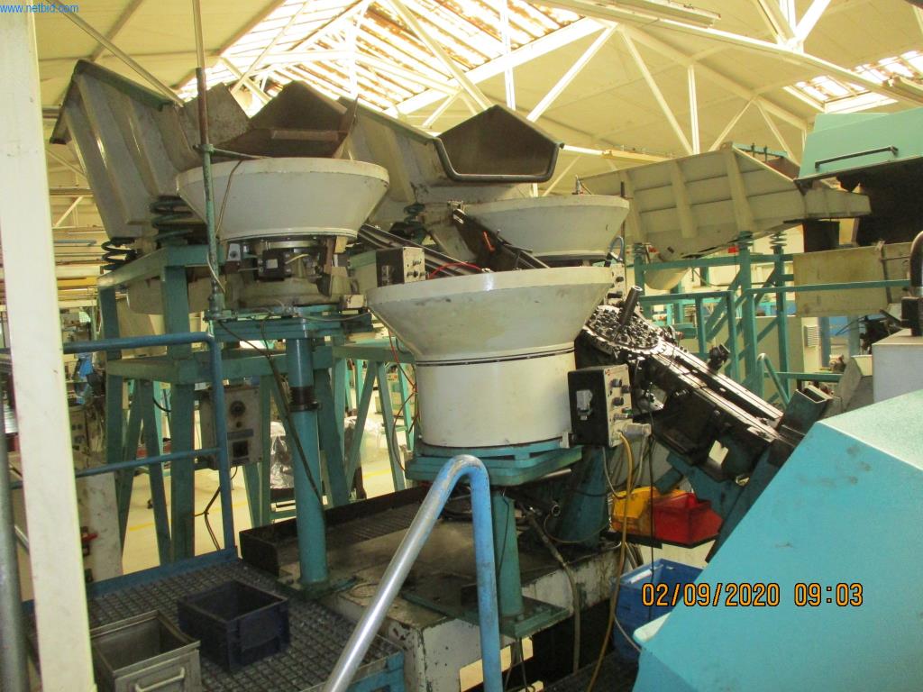 Máquinas para la fabricación de tornillos, pernos y elementos de fijación-3