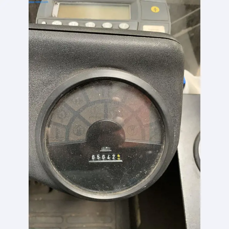 Máquinas para la fabricación de tornillos, pernos y elementos de fijación-7