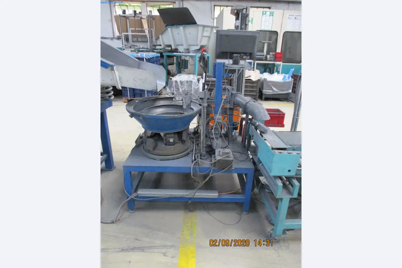 Stroje na výrobu šroubů, svorníků a spojovacího materiálu-2