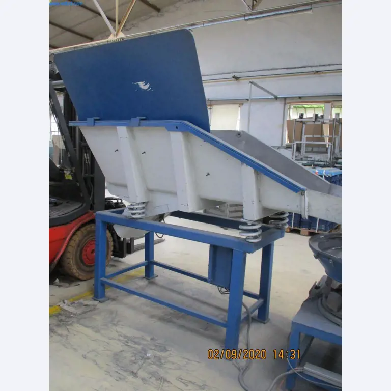 Stroje na výrobu šroubů, svorníků a spojovacího materiálu-3