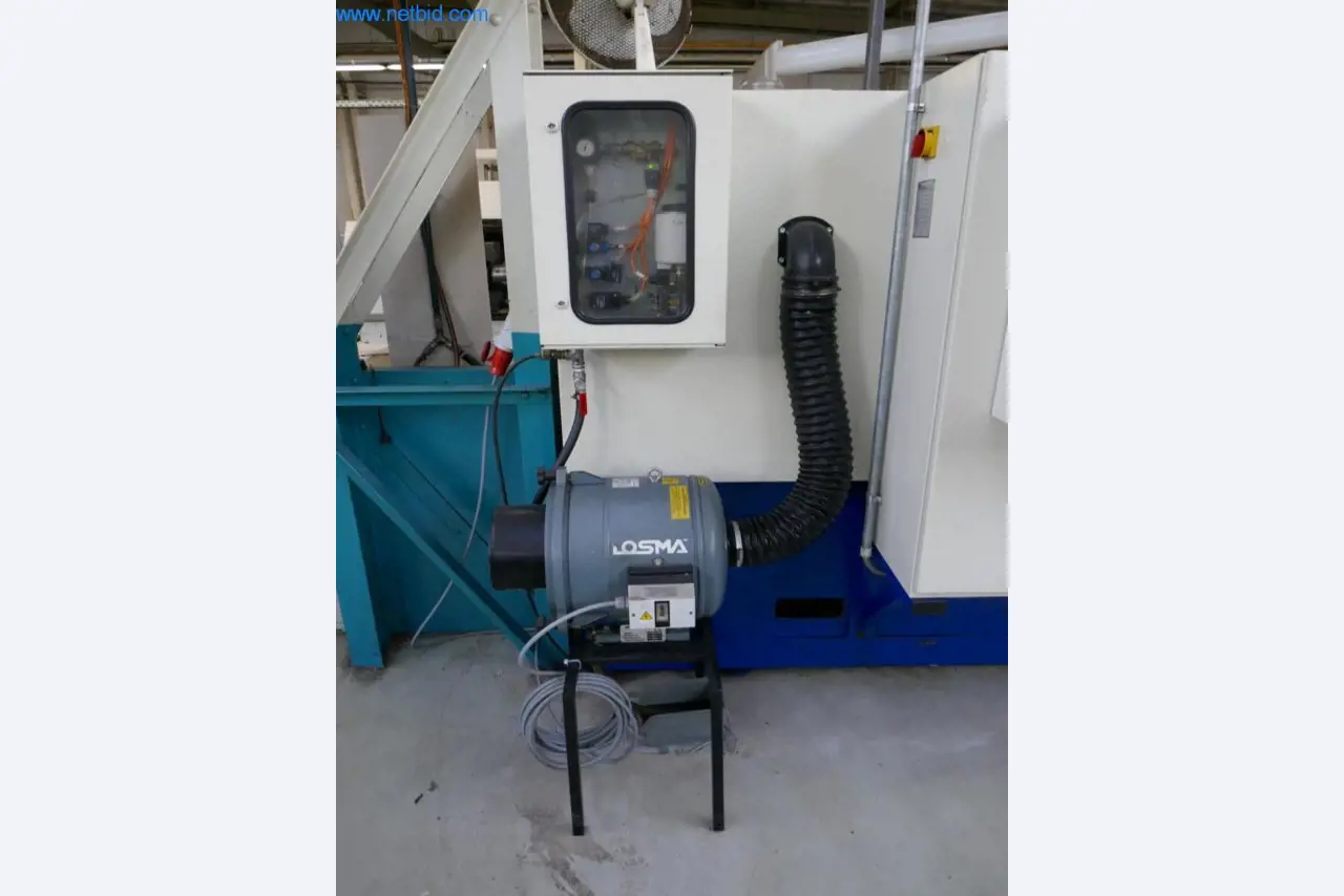 Stroje na výrobu šroubů, svorníků a spojovacího materiálu-3