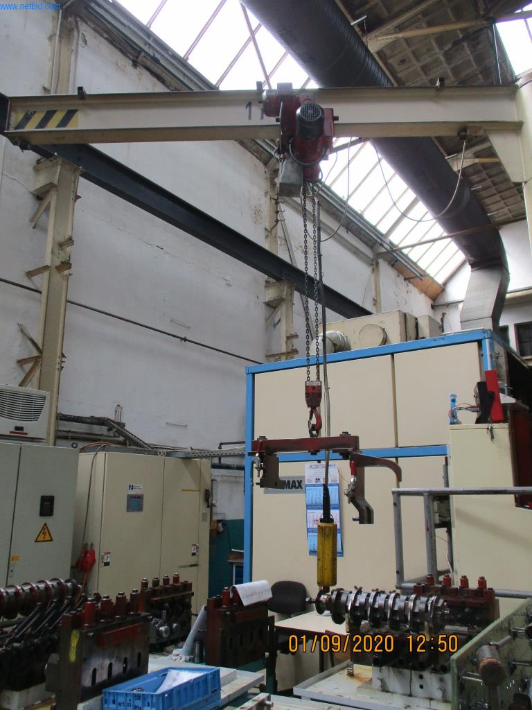 Máquinas para la fabricación de tornillos, pernos y elementos de fijación-2