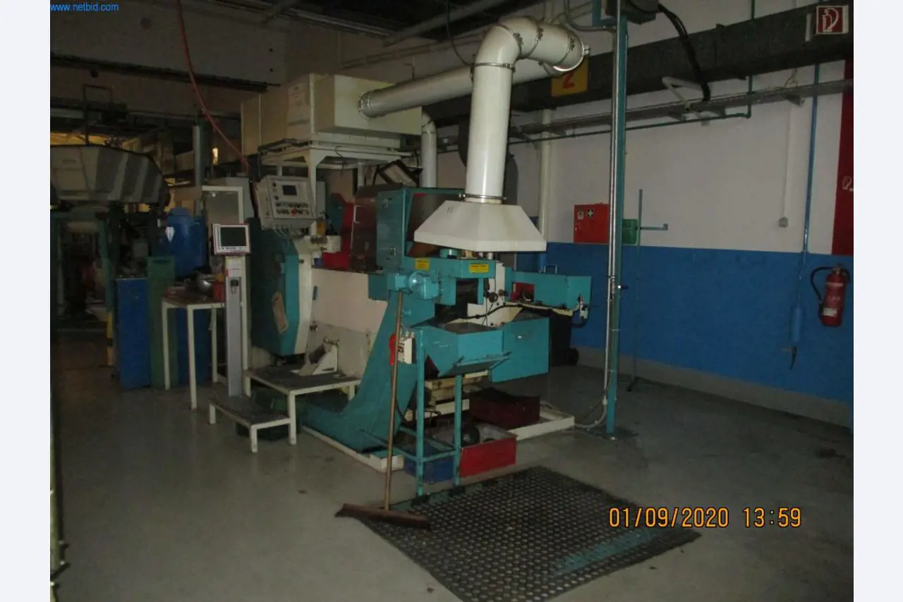 Stroje na výrobu šroubů, svorníků a spojovacího materiálu-2