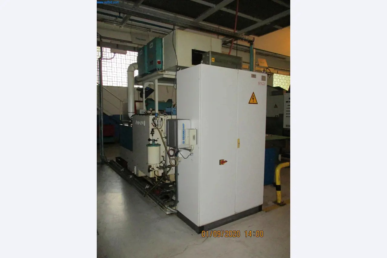 Stroje na výrobu šroubů, svorníků a spojovacího materiálu-4