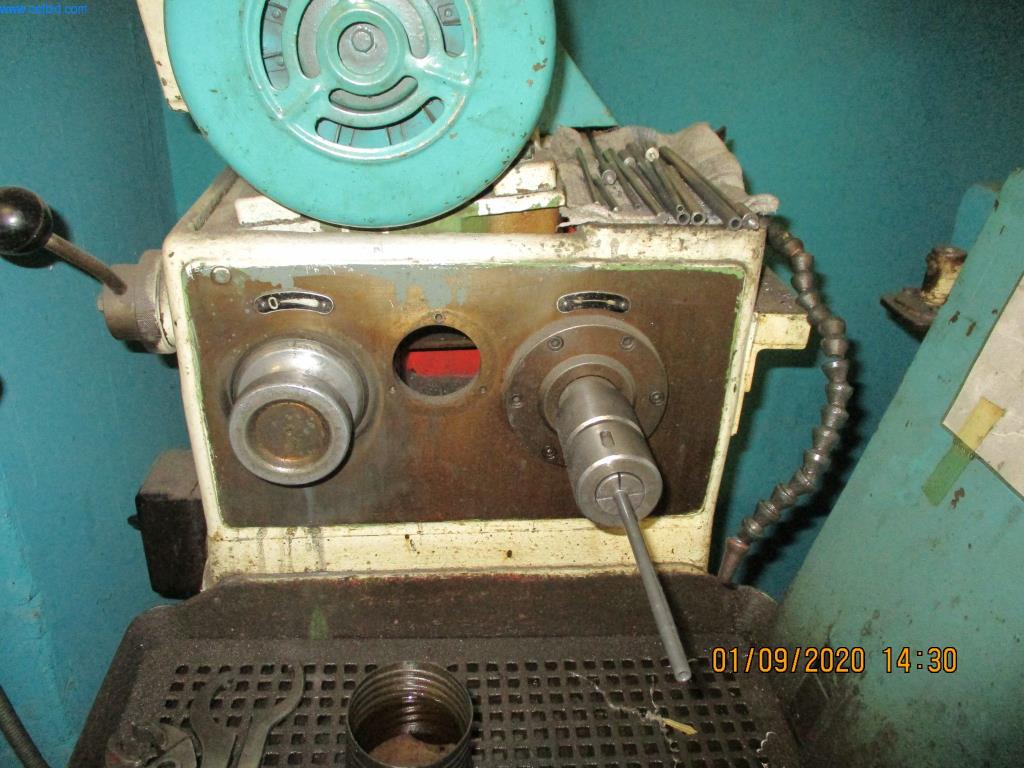 Máquinas para la fabricación de tornillos, pernos y elementos de fijación-2