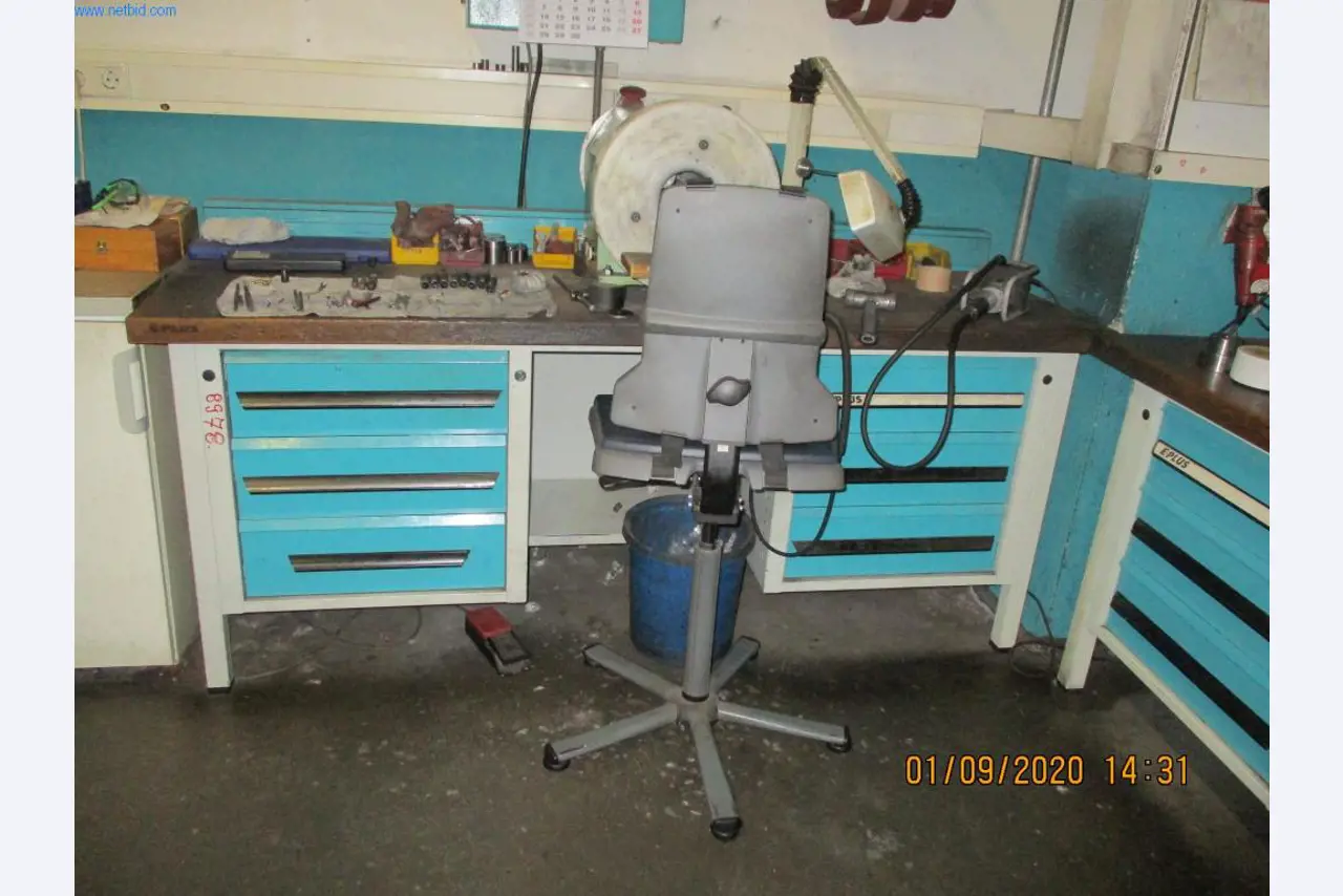 Máquinas para la fabricación de tornillos, pernos y elementos de fijación-3