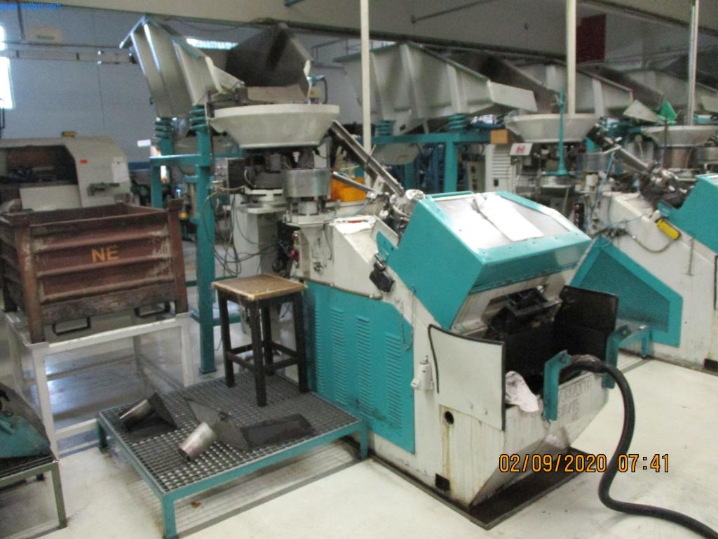 Máquinas para la fabricación de tornillos, pernos y elementos de fijación-2