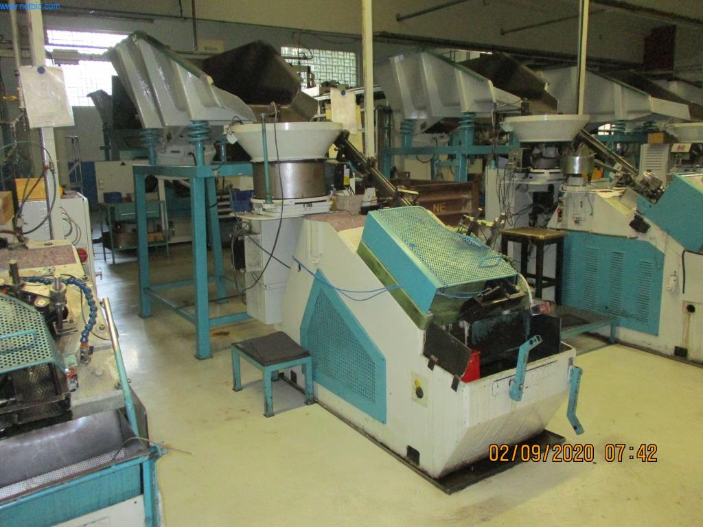 Máquinas para la fabricación de tornillos, pernos y elementos de fijación-2