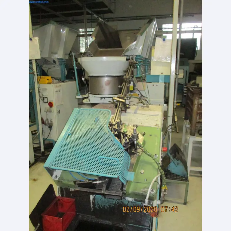 Maschinen zur Herstellung von Schrauben, Bolzen und Befestigungsmitteln-3