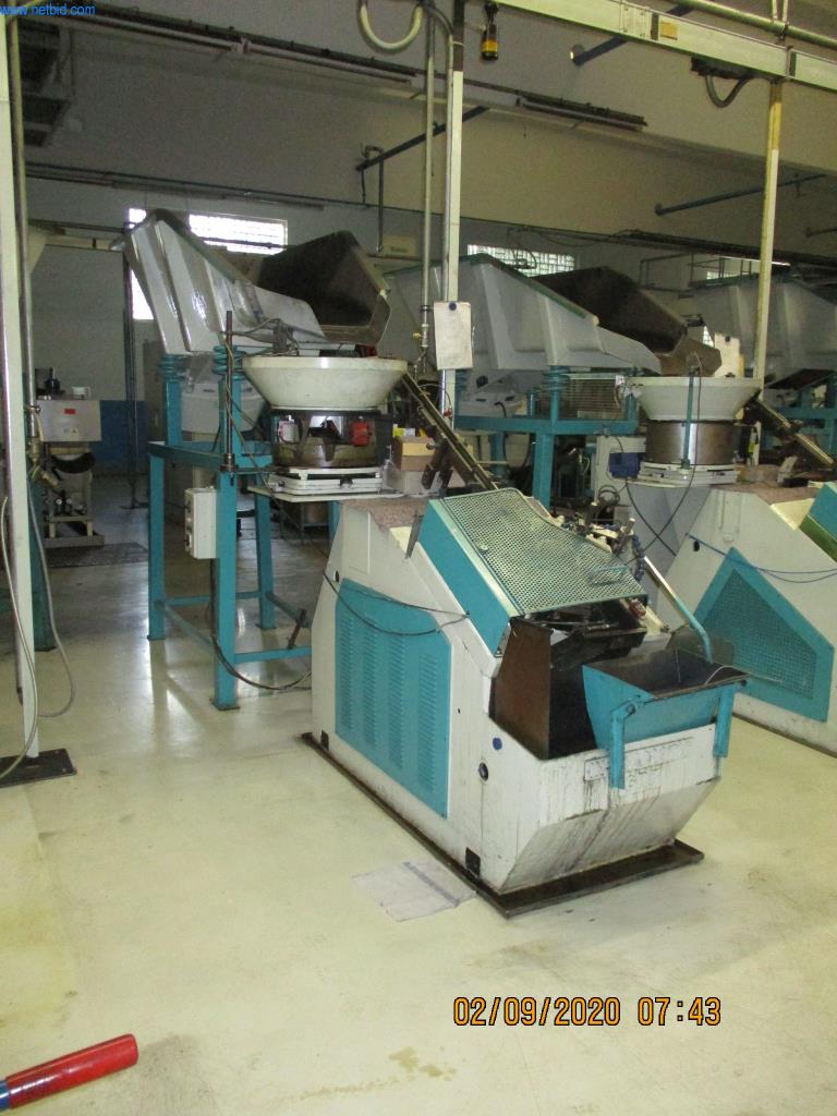 Máquinas para la fabricación de tornillos, pernos y elementos de fijación-2