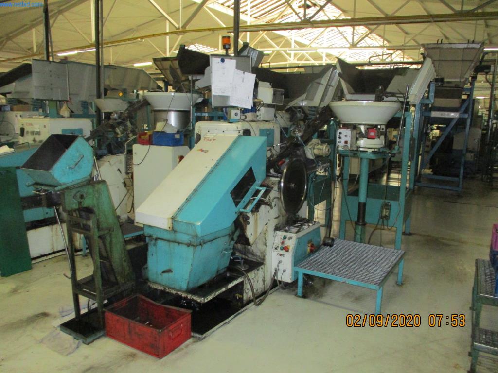 Máquinas para la fabricación de tornillos, pernos y elementos de fijación-2