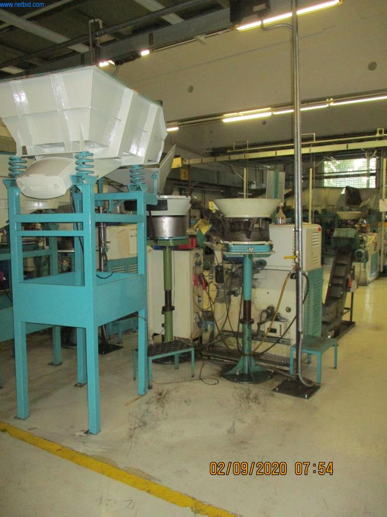 Máquinas para la fabricación de tornillos, pernos y elementos de fijación-2