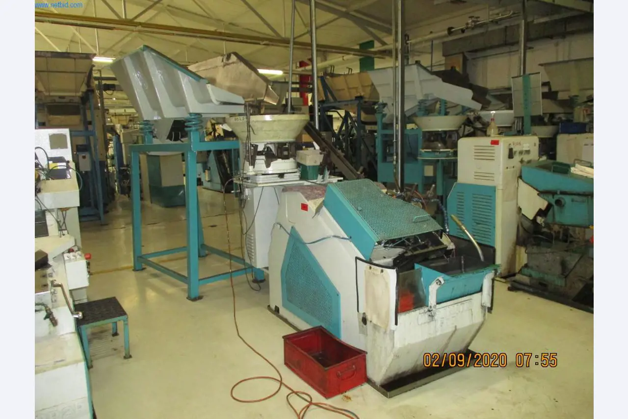 Maschinen zur Herstellung von Schrauben, Bolzen und Befestigungsmitteln-1