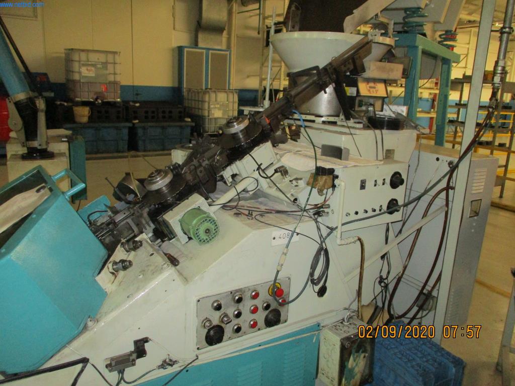 Máquinas para la fabricación de tornillos, pernos y elementos de fijación-3