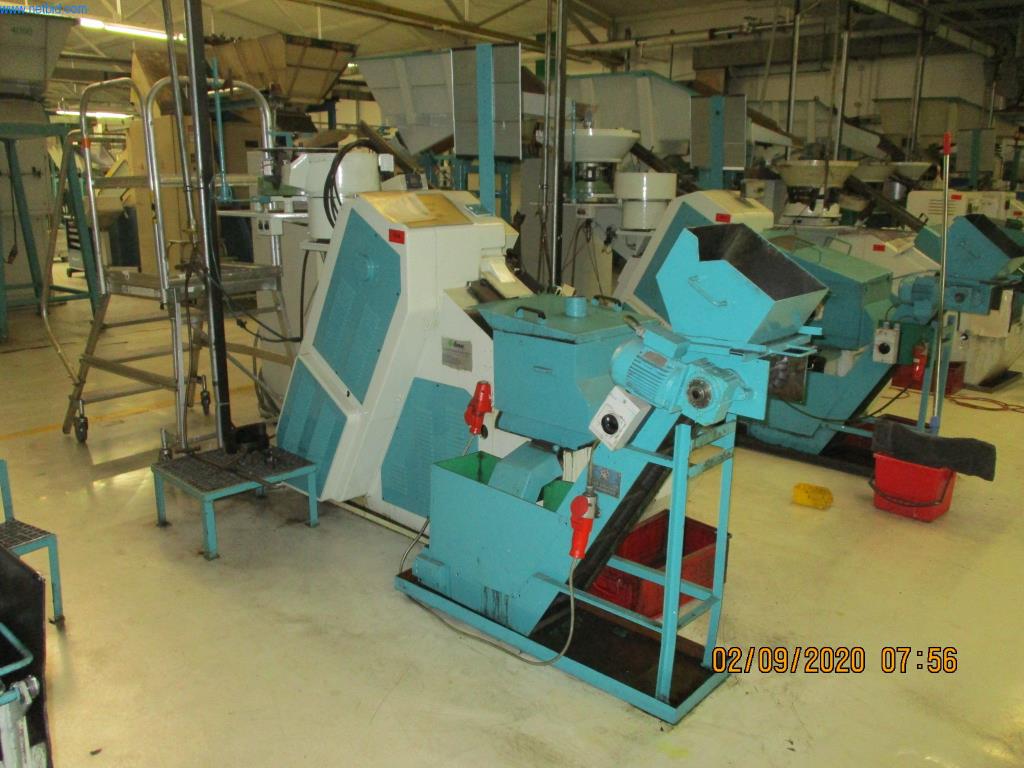 Máquinas para la fabricación de tornillos, pernos y elementos de fijación-2