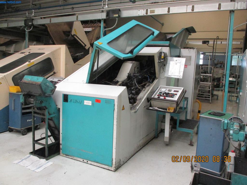 Máquinas para la fabricación de tornillos, pernos y elementos de fijación-1