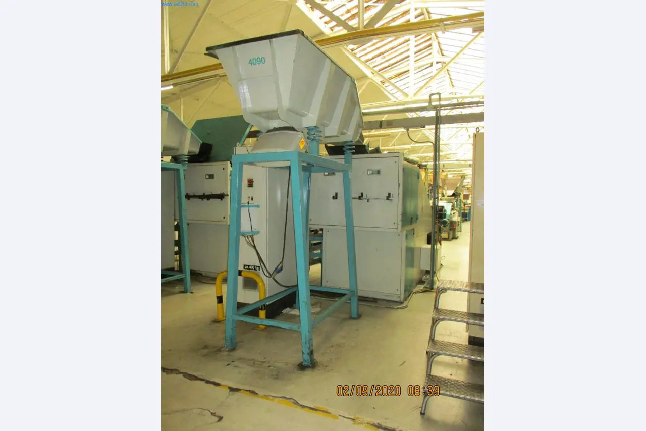 Máquinas para a produção de parafusos, cavilhas e elementos de fixação-3