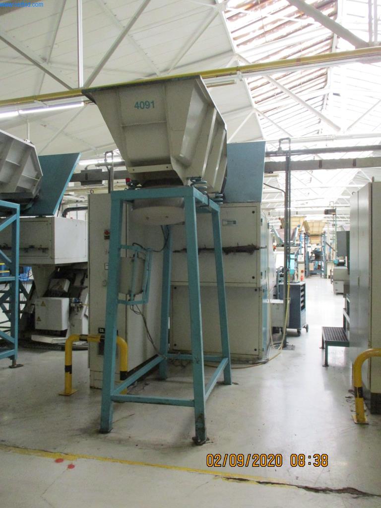 Máquinas para la fabricación de tornillos, pernos y elementos de fijación-3