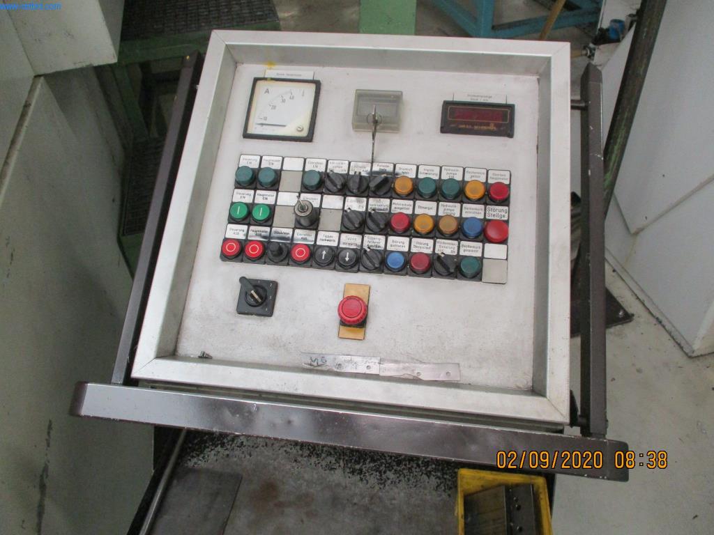 Máquinas para la fabricación de tornillos, pernos y elementos de fijación-5