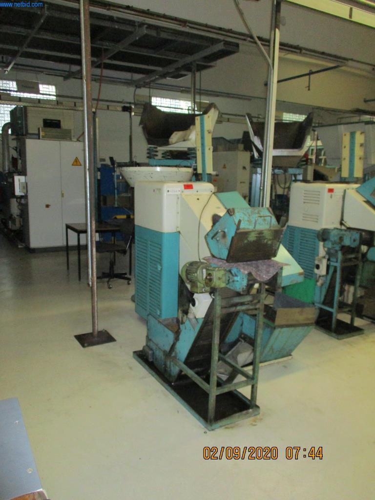 Máquinas para la fabricación de tornillos, pernos y elementos de fijación-2