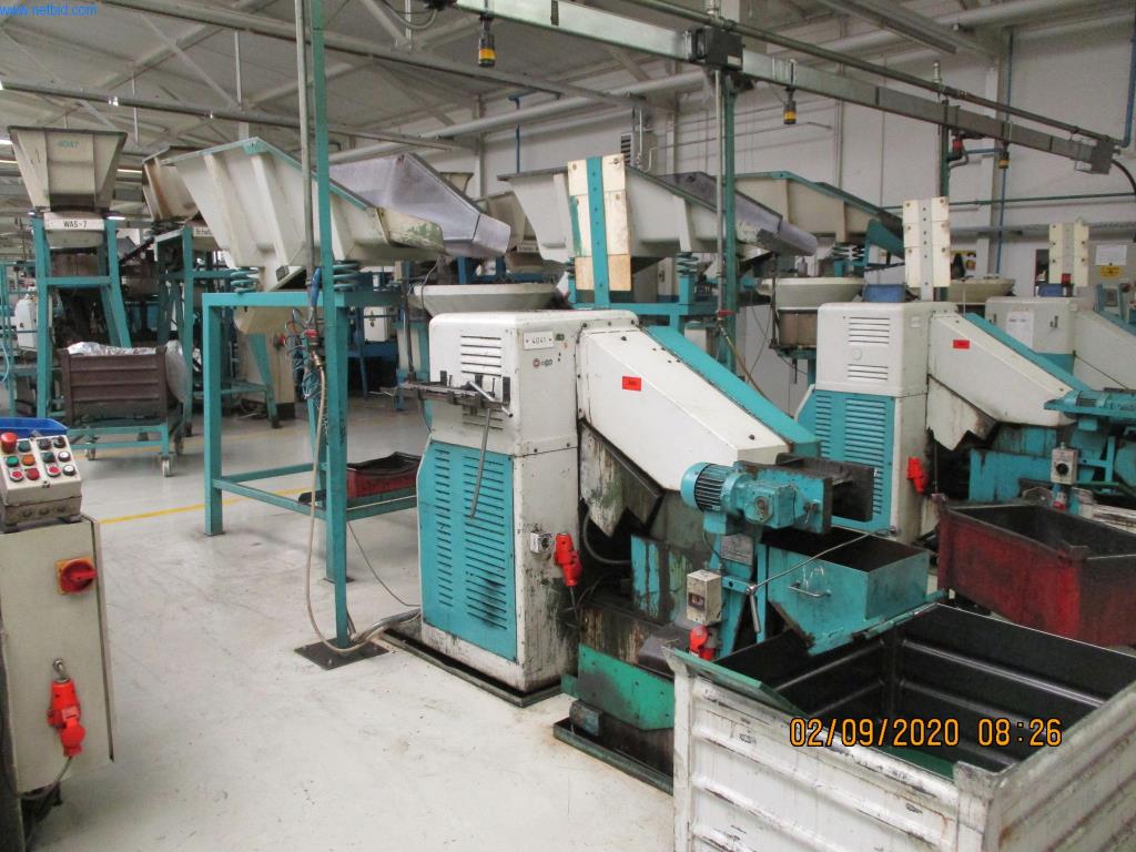 Máquinas para la fabricación de tornillos, pernos y elementos de fijación-1