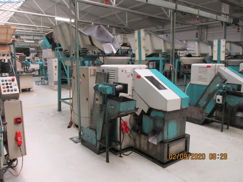 Máquinas para la fabricación de tornillos, pernos y elementos de fijación-1