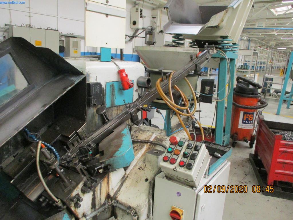 Máquinas para la fabricación de tornillos, pernos y elementos de fijación-3